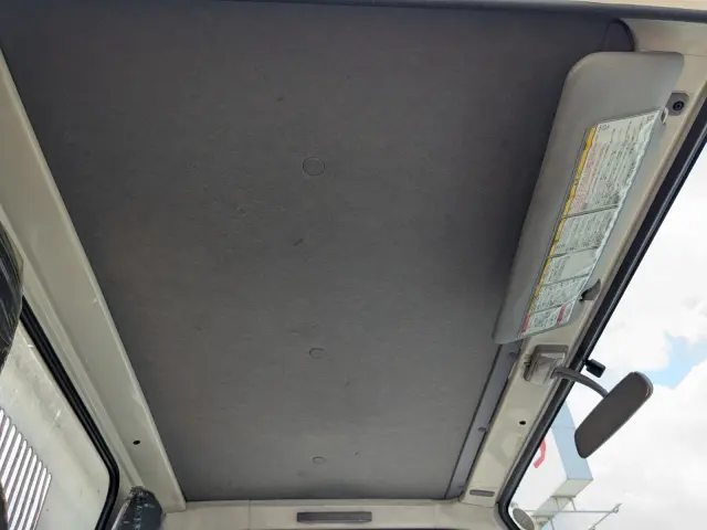 いすゞ エルフ TPG-NKR85AN(2WD)の写真9
