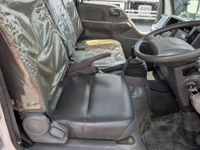 いすゞ エルフ TPG-NKR85AN(2WD)の写真14