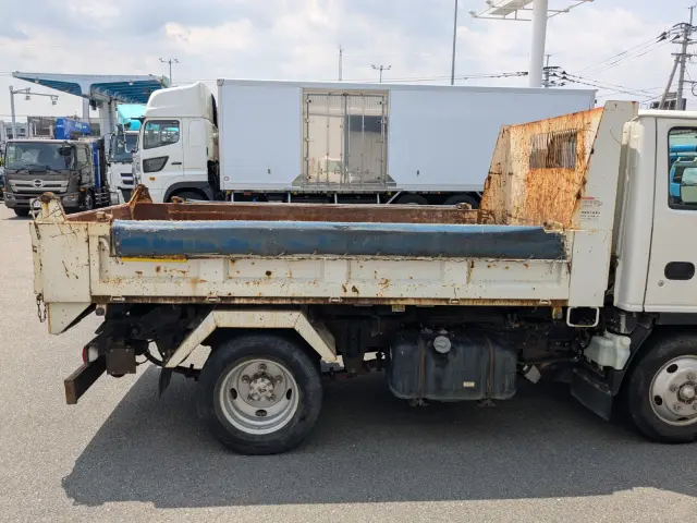 いすゞ エルフ TPG-NKR85AN(2WD)の写真25