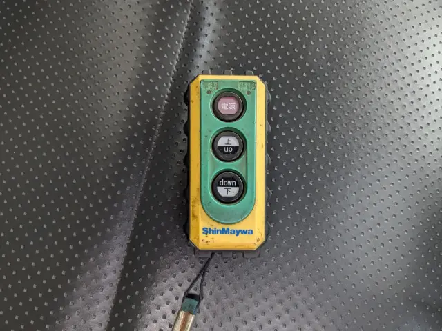 いすゞ エルフ TPG-NKR85AN(2WD)の写真42