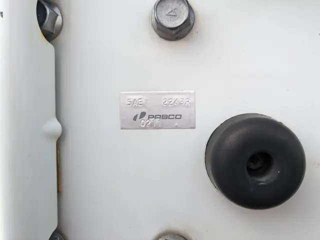 三菱 キャンター TPG-FEA20(2WD)の写真28