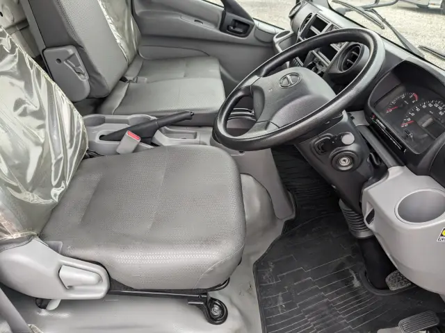 日野 デュトロ TPG-XZU710M(2WD)の写真9