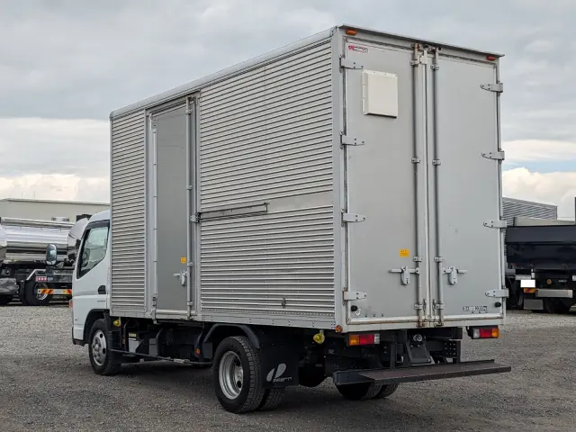 三菱 キャンター TPG-FEA50(2WD)の写真3