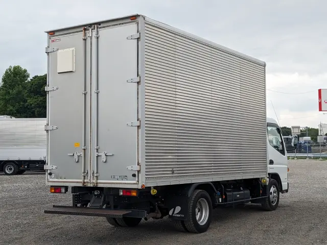 三菱 キャンター TPG-FEA50(2WD)の写真4