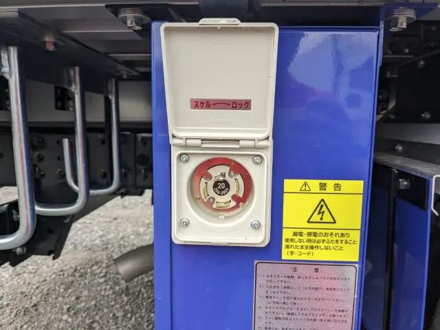 三菱 キャンター 2RG-FEAV0(2WD)の写真34