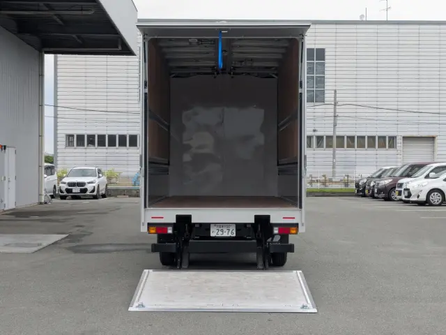 三菱 キャンター 2RG-FEB50(2WD)の写真15