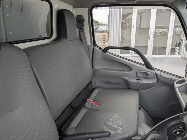 日野 レンジャー 2KG-XZC605M(2WD)の写真12