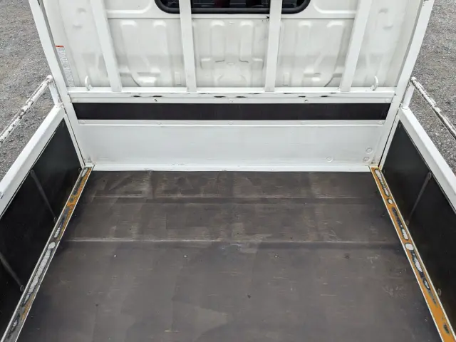日野 デュトロ 2RG-XZU605M(2WD)の写真18