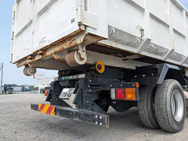 三菱 ファイター 2KG-FK72F(2WD)の写真6