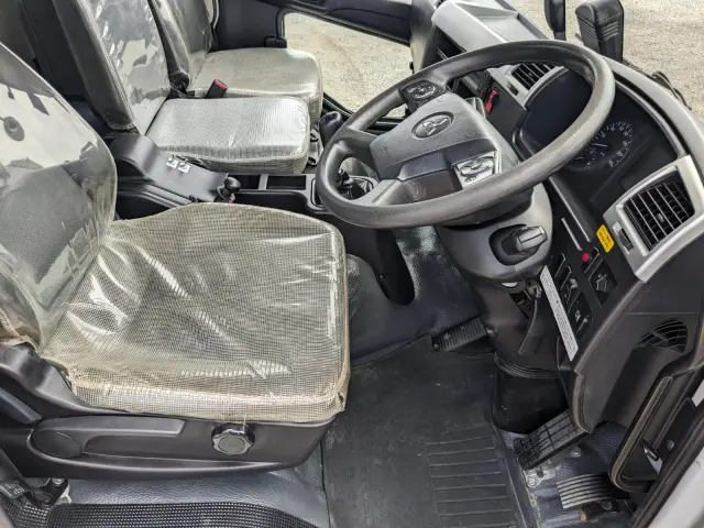 三菱 ファイター 2KG-FK72F(2WD)の写真10