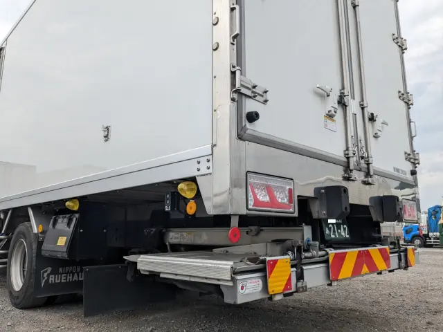 三菱 ファイター 2KG-FK65F(2WD)の写真7