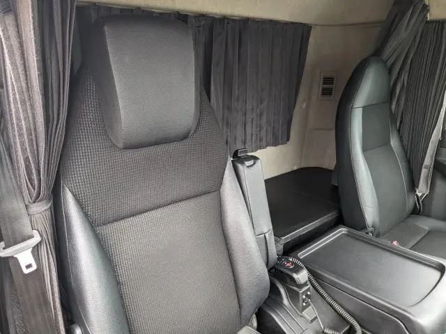 三菱 ファイター 2KG-FK65F(2WD)の写真11