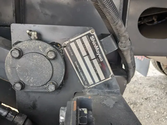 いすゞ フォワード TKG-FRR90T2(2WD)の写真8