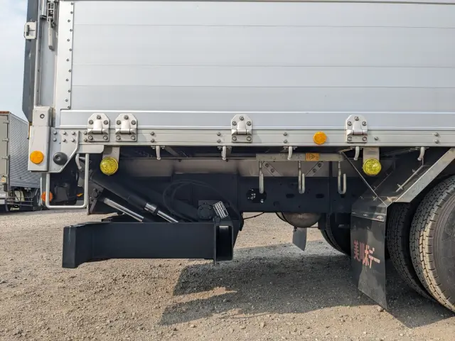 いすゞ フォワード TKG-FRR90T2(2WD)の写真33