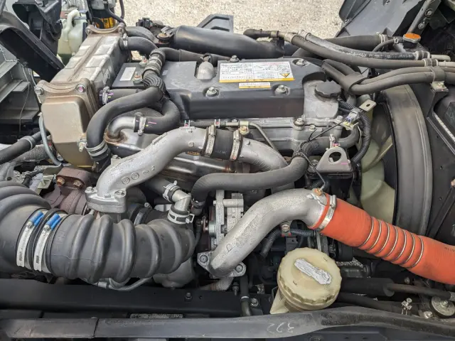 いすゞ フォワード TKG-FRR90T2(2WD)の写真40
