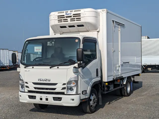 いすゞ エルフ 2PG-NPS88AN(4WD)の写真1