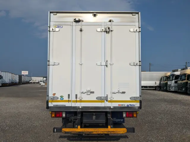 いすゞ エルフ 2PG-NPS88AN(4WD)の写真5