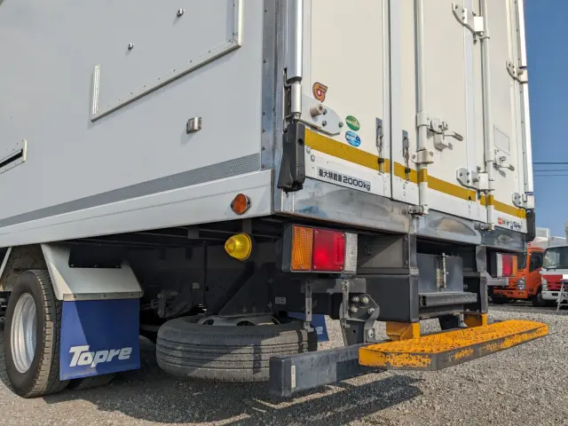 いすゞ エルフ 2PG-NPS88AN(4WD)の写真7