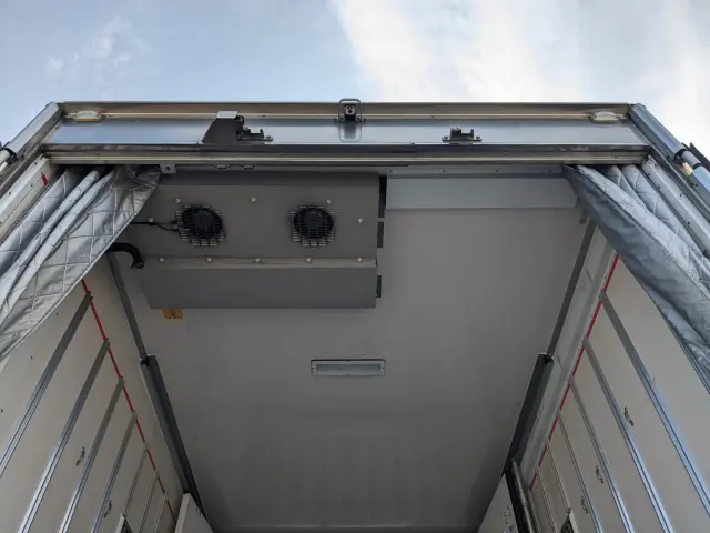 いすゞ エルフ 2PG-NPS88AN(4WD)の写真10