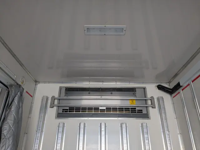 いすゞ エルフ 2PG-NPS88AN(4WD)の写真15