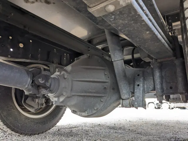 いすゞ エルフ 2PG-NPS88AN(4WD)の写真23