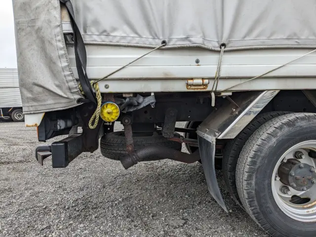 いすゞ エルフ BKG-NHR85A(2WD)の写真27