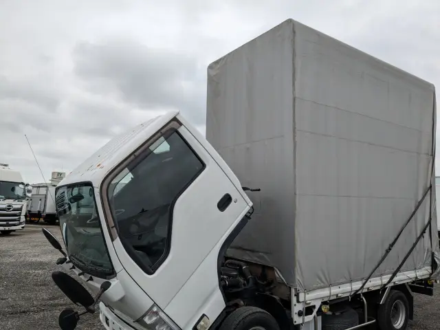 いすゞ エルフ BKG-NHR85A(2WD)の写真36