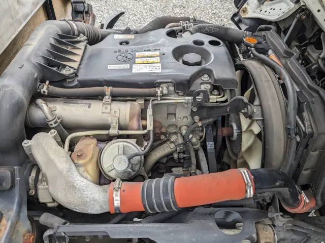 いすゞ エルフ BKG-NHR85A(2WD)の写真39