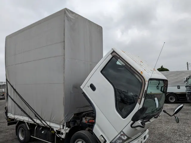 いすゞ エルフ BKG-NHR85A(2WD)の写真40