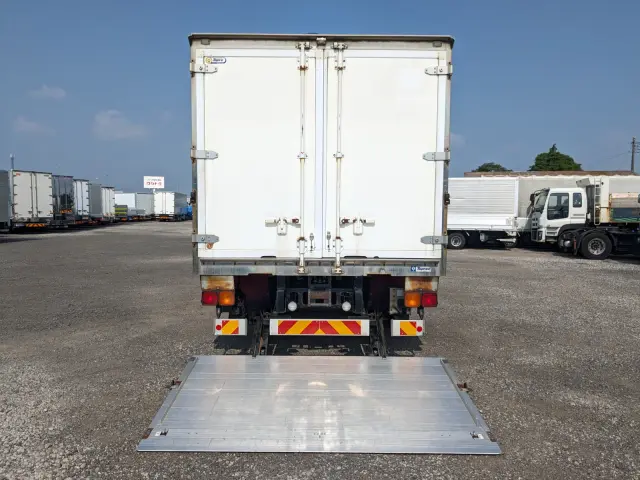いすゞ フォワード TKG-FRR90S2(2WD)の写真10