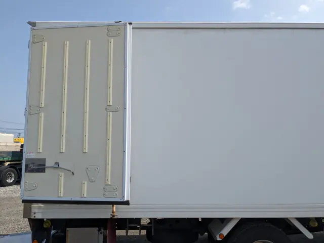 いすゞ フォワード TKG-FRR90S2(2WD)の写真33