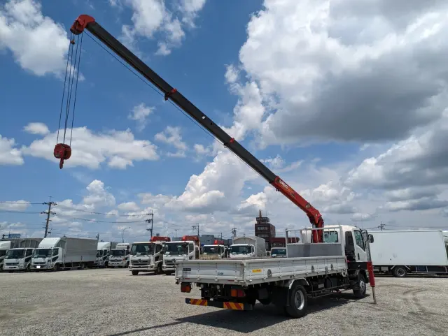 いすゞ フォワード 2PG-FRR90S1(2WD)の写真21