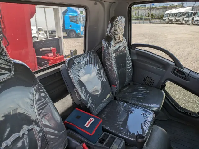 いすゞ フォワード 2PG-FRR90S1(2WD)の写真27