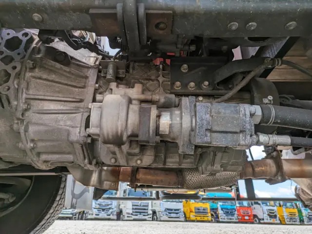 いすゞ フォワード 2PG-FRR90S1(2WD)の写真29