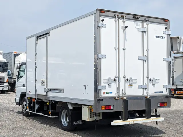 三菱 キャンター TPG-FEB50(2WD)の写真4