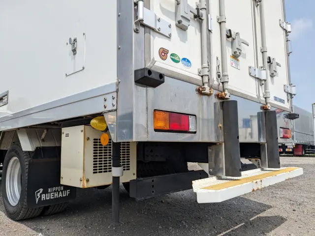 三菱 キャンター TPG-FEB50(2WD)の写真9