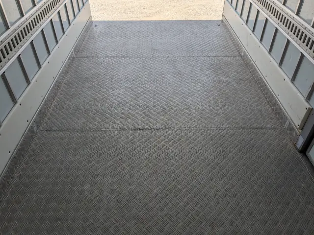 三菱 キャンター TPG-FEB50(2WD)の写真19