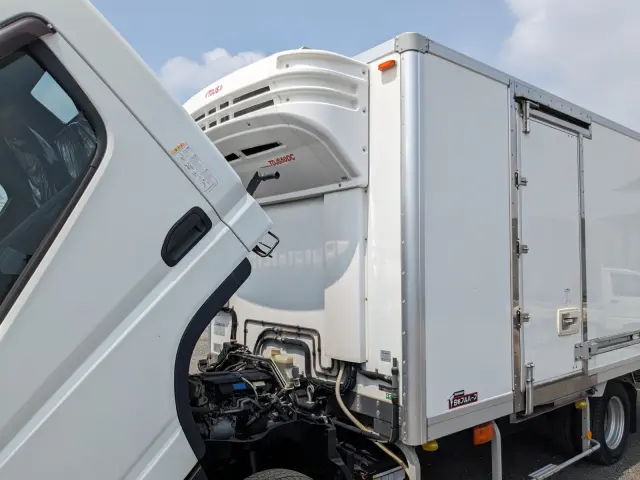 三菱 キャンター TPG-FEB50(2WD)の写真45