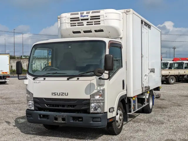 いすゞ エルフ TPG-NPR85AN(2WD)の写真1
