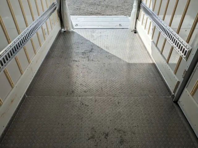 いすゞ エルフ TPG-NPR85AN(2WD)の写真19