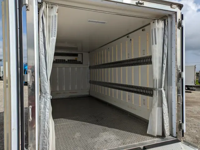 いすゞ エルフ TPG-NPR85AN(2WD)の写真20