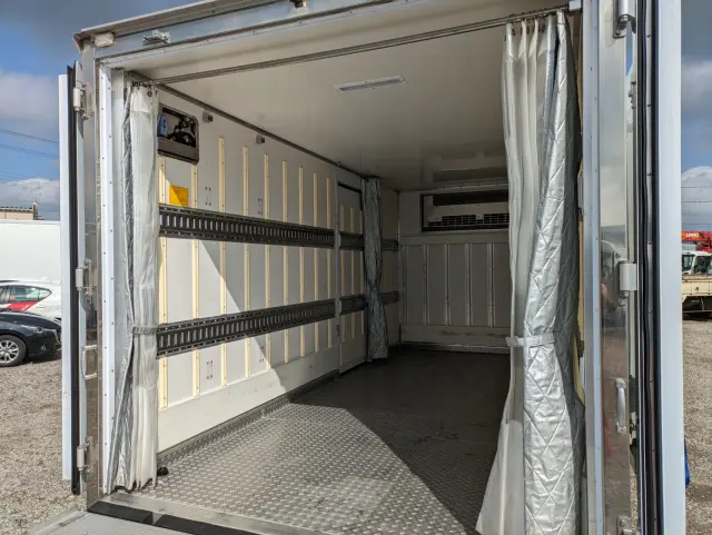 いすゞ エルフ TPG-NPR85AN(2WD)の写真21