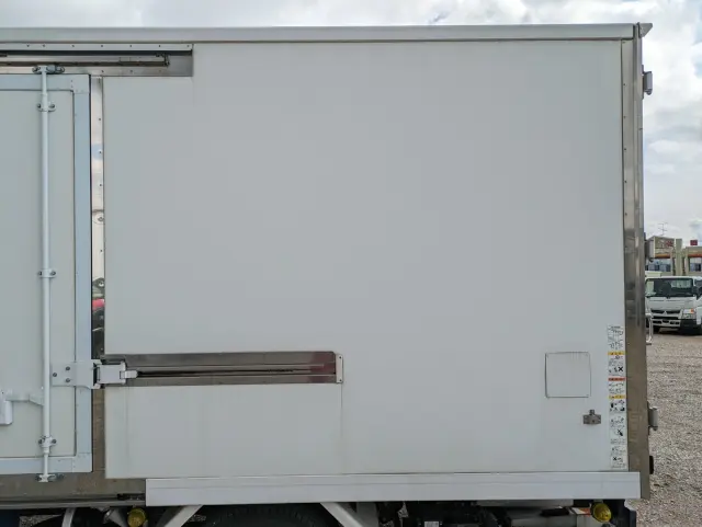 いすゞ エルフ TPG-NPR85AN(2WD)の写真23