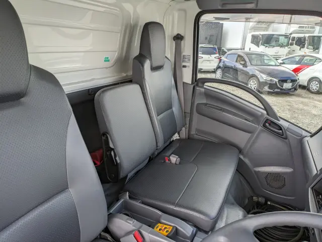 いすゞ エルフ TPG-NPR85AN(2WD)の写真41