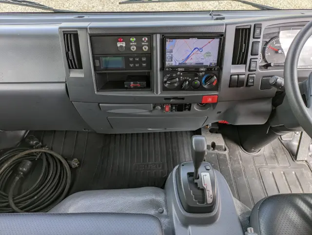 いすゞ エルフ TPG-NPR85AN(2WD)の写真42