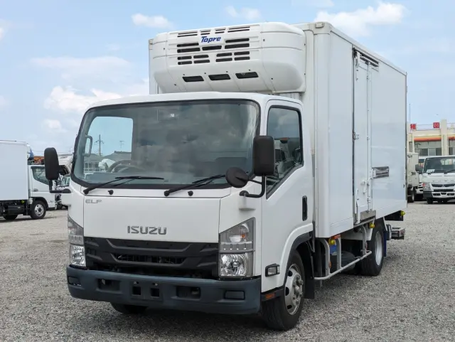 いすゞ エルフ TPG-NPR85AN(2WD)の写真1