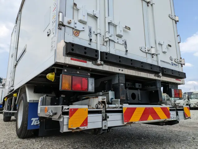 いすゞ エルフ TPG-NPR85AN(2WD)の写真7