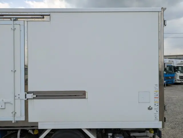 いすゞ エルフ TPG-NPR85AN(2WD)の写真23