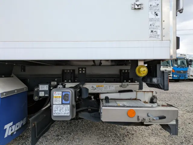 いすゞ エルフ TPG-NPR85AN(2WD)の写真24