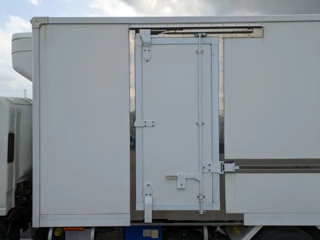 いすゞ エルフ TPG-NPR85AN(2WD)の写真29